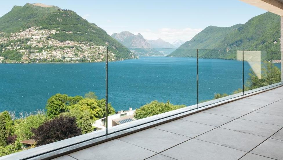 Railing, balustrade of leuning in glas van Logli Massimo | Saint-Gobain Building Glass